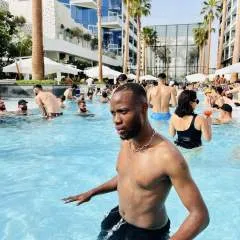 Alfred photo on Jungo Live