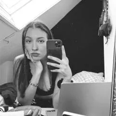 Agatha photo on Jungo Live