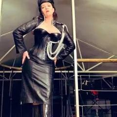 Everlyn Alex photo on Jungo Live