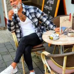 Micheal Scott photo on Jungo Live