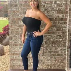 Bella photo on Jungo Live