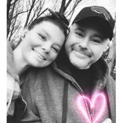 Katelynn & Paul photo on Jungo Live