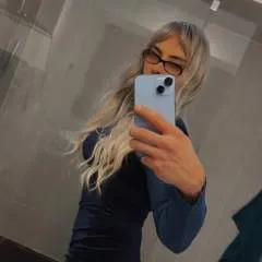 Sissy_slaveromina photo on Jungo Live