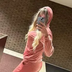Sissy_slaveromina photo on Jungo Live
