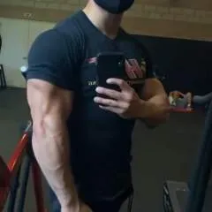 Julian Miguel Arroyo photo on Jungo Live