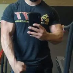 Julian Miguel Arroyo photo on Jungo Live