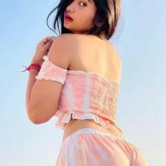 Royal **** Service In Noida .... Female **** In Noida photo on Jungo Live