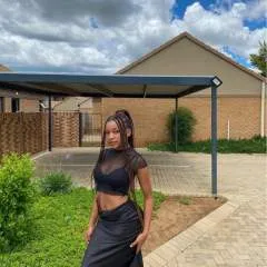 Anniie photo on Jungo Live