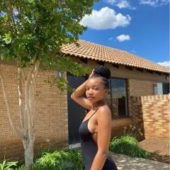 Anniie photo on Jungo Live