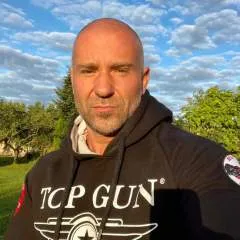 Frank Miles photo on Jungo Live