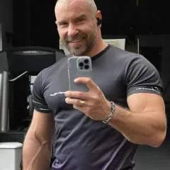 Frank Miles photo on Jungo Live