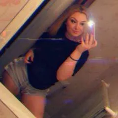 Juliana2 photo on Jungo Live