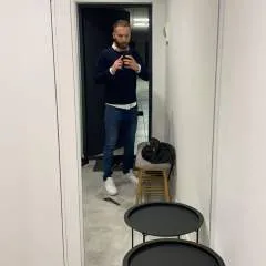 Cohen photo on Jungo Live