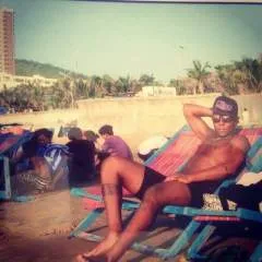 Romeo Negro photo on Jungo Live