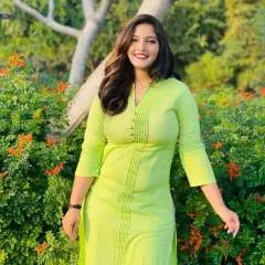 **** In Dwarka Delhi .... **** Service photo on Jungo Live