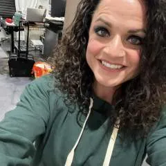 Youwannaplayletsplay photo on Jungo Live