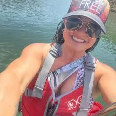 Youwannaplayletsplay photo on Jungo Live