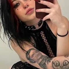 Dominatrix photo on Jungo Live