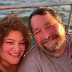 Taylor photo on Jungo Live