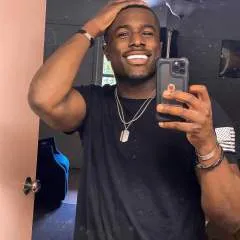 Johnnybruce........ photo on Jungo Live