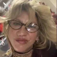 Kristin photo on Jungo Live