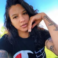 Angelinaharmy photo on Jungo Live