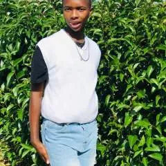 Lee photo on Jungo Live