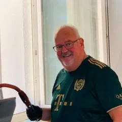 Micha photo on Jungo Live