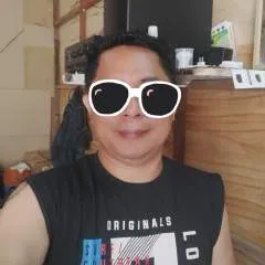 Reb photo on Jungo Live