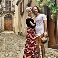 Henlee photo on Jungo Live