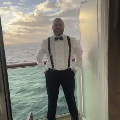 Sexiest Bald photo on Jungo Live