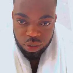 Hollyreign photo on Jungo Live