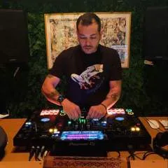 Anderson photo on Jungo Live