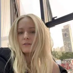 Sharon photo on Jungo Live