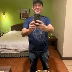 Bighandal........ photo on Jungo Live