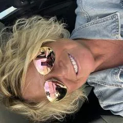 Dede photo on Jungo Live