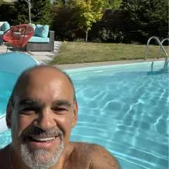 Tony photo on Jungo Live