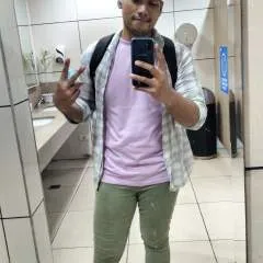 Tom photo on Jungo Live