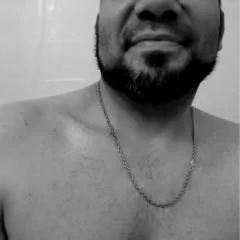 Dee photo on Jungo Live