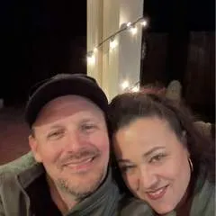 Nunlooking photo on Jungo Live