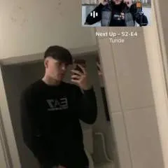 Obiediantslut photo on Jungo Live