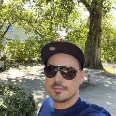 Sascha23 photo on Jungo Live