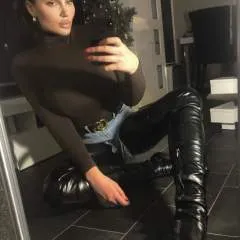 Ladyjenna photo on Jungo Live
