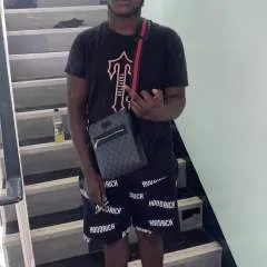 Sly1 photo on Jungo Live