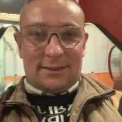 Damian photo on Jungo Live