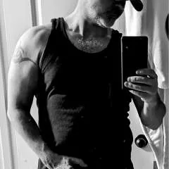 B.newman photo on Jungo Live