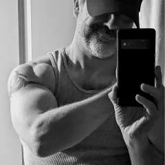 B.newman photo on Jungo Live