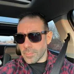 Givenchy........ photo on Jungo Live