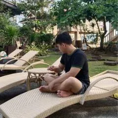 Pen photo on Jungo Live