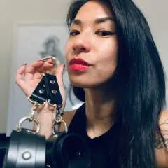 Mistressveronica photo on Jungo Live